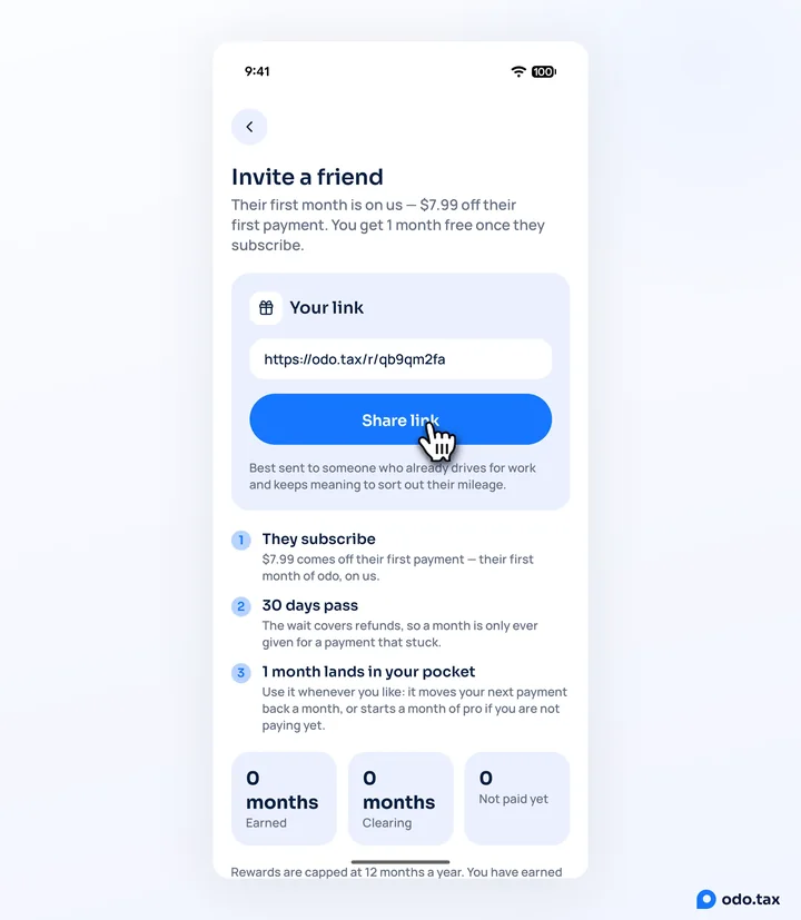 Invite a friend in odo on Android: your link, the hand on Share link, and the three steps — they subscribe, 30 days pass, a month lands for you.