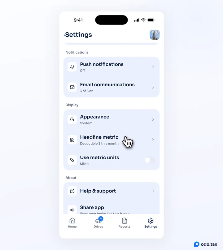 Settings in odo on an iPhone at the Display section — Appearance, Headline metric, Use metric units — with the hand on Headline metric.