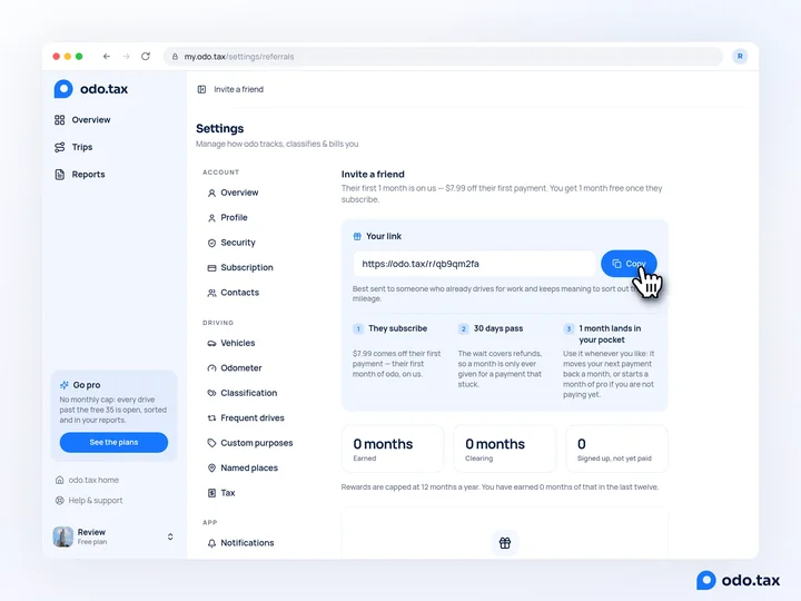 Settings → Invite a friend in the web account: your link with a Copy button, and the three steps — they subscribe, 30 days pass, a month lands for you.
